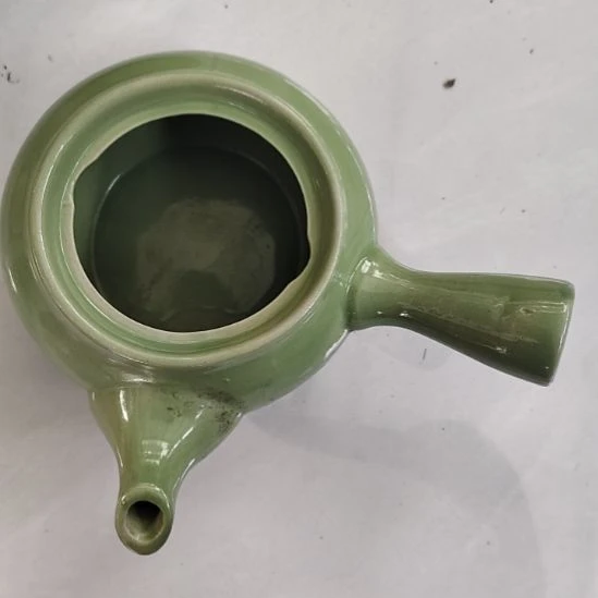 瓷片五厂，七厂各种摆件，瓷片，均有瑕疵！