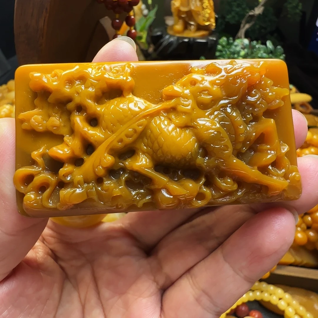 石英质玉未镶嵌吊坠大尺寸麒麟吸水（特价 不退换）