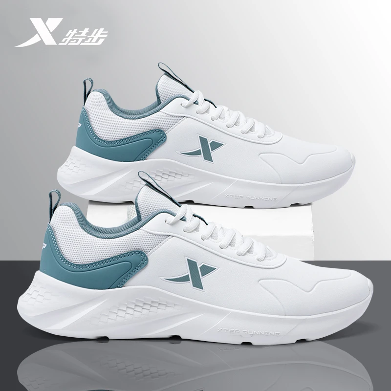 特步男鞋秋冬减震运动鞋轻便皮面防水休闲鞋新款耐磨防滑运动鞋男