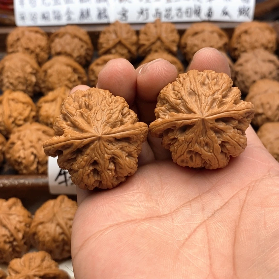吊坠文玩核桃41尺 全品大粗筋 72