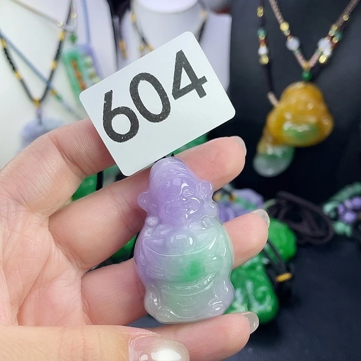 翡翠未镶嵌吊坠(赠链)