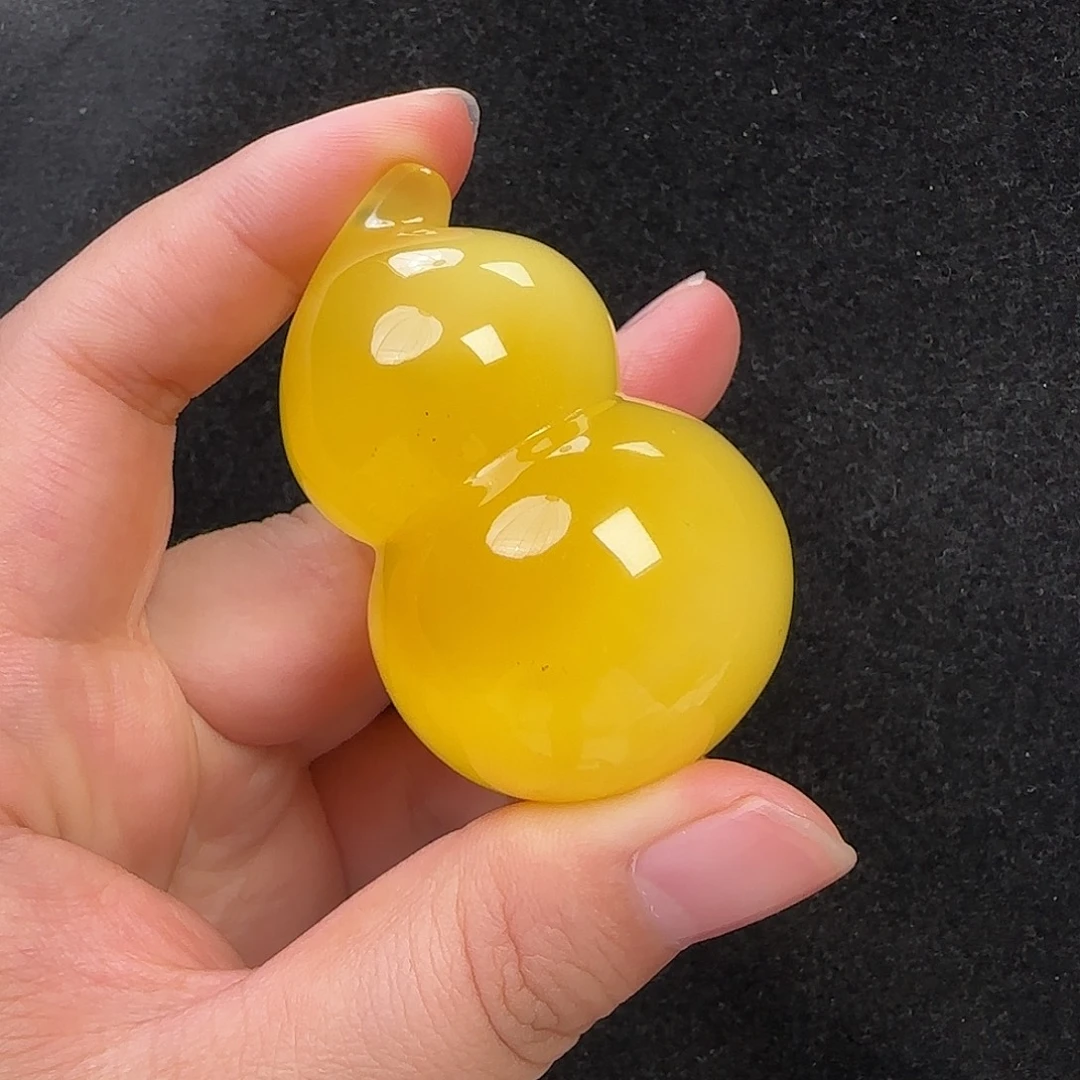 蜜蜡未镶嵌珠宝奇石