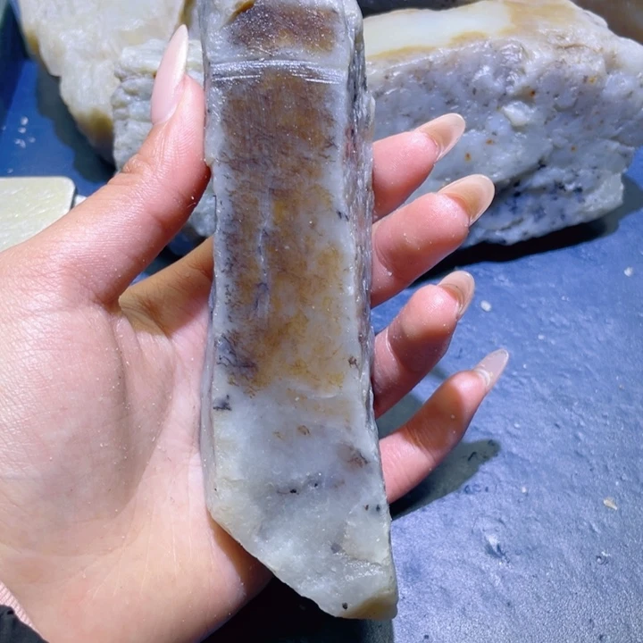 和田玉未镶嵌珠宝半成品