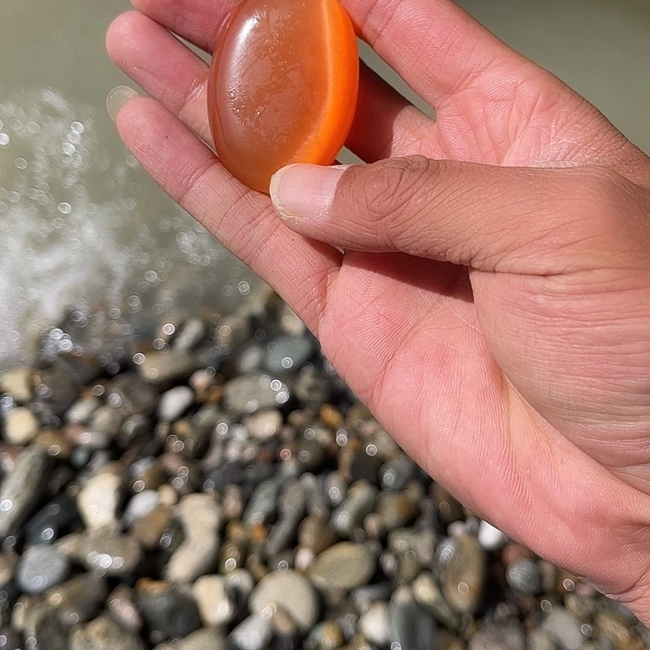 未镶嵌和田玉(糖玉)珠宝奇石