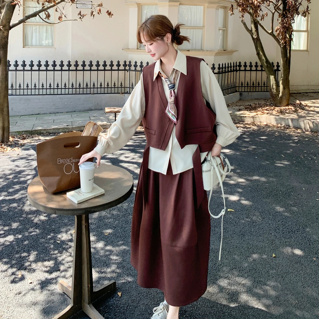 巨好看的韩系一整套穿搭2025新款设计感马甲半身裙衬衫丝巾四件套