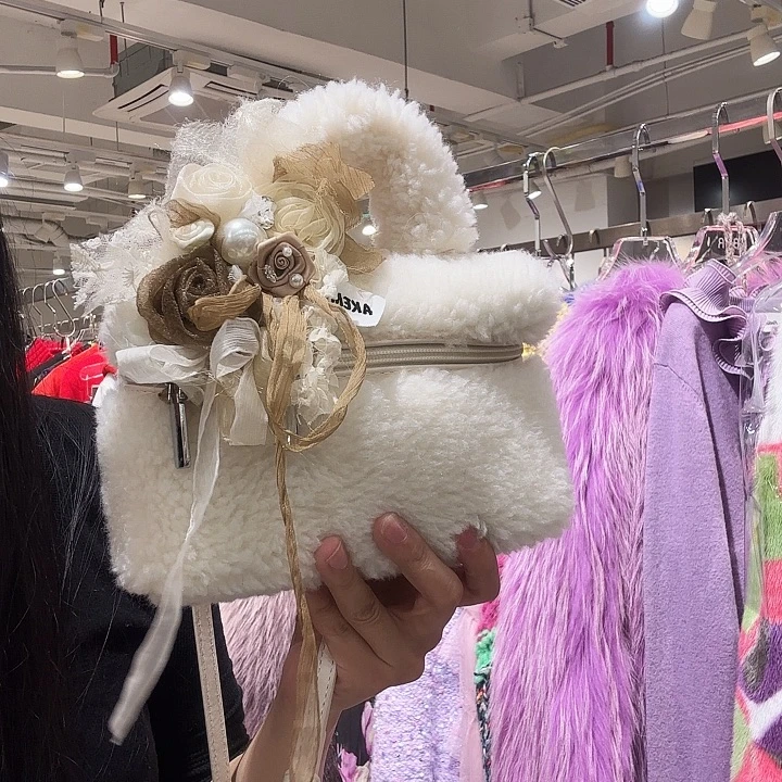 Ggyyuhghcfgginbgggvvv