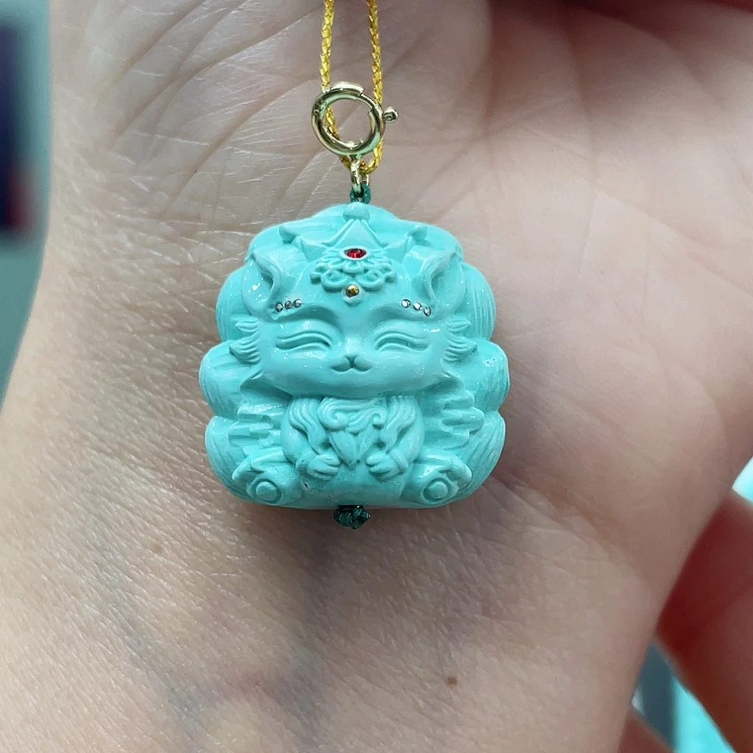 绿松石颈饰未镶嵌