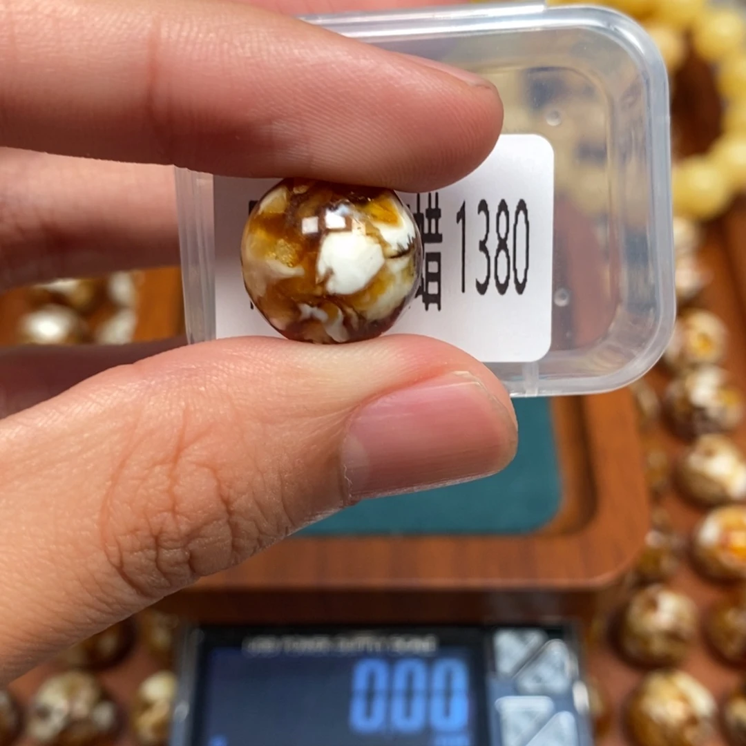 把件猴头核桃沁色圆珠老型1380