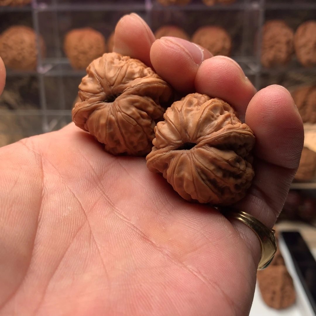 我****吊坠桃核平谷元宝666888