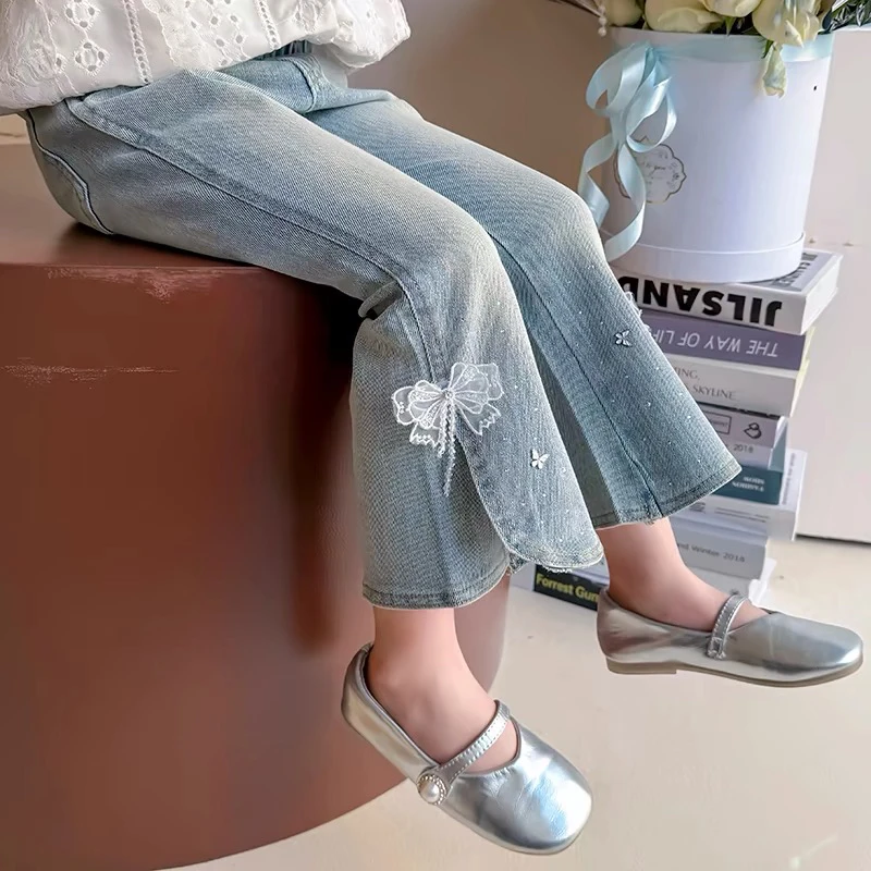 女童牛仔裤春秋款2025新款儿童春季女宝宝喇叭裤春装烫钻微喇裤子