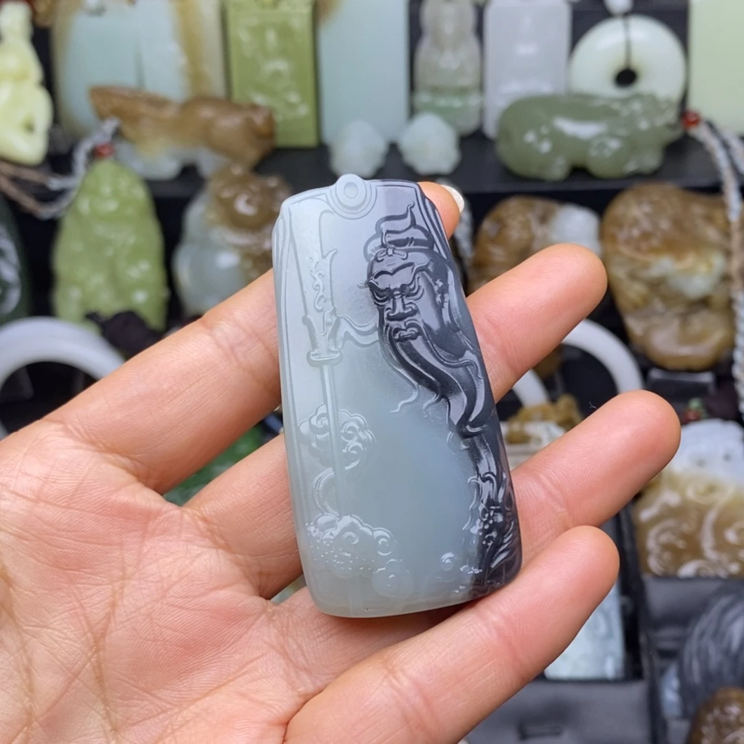 海****和田玉（糖玉）未镶嵌颈饰关公挂件