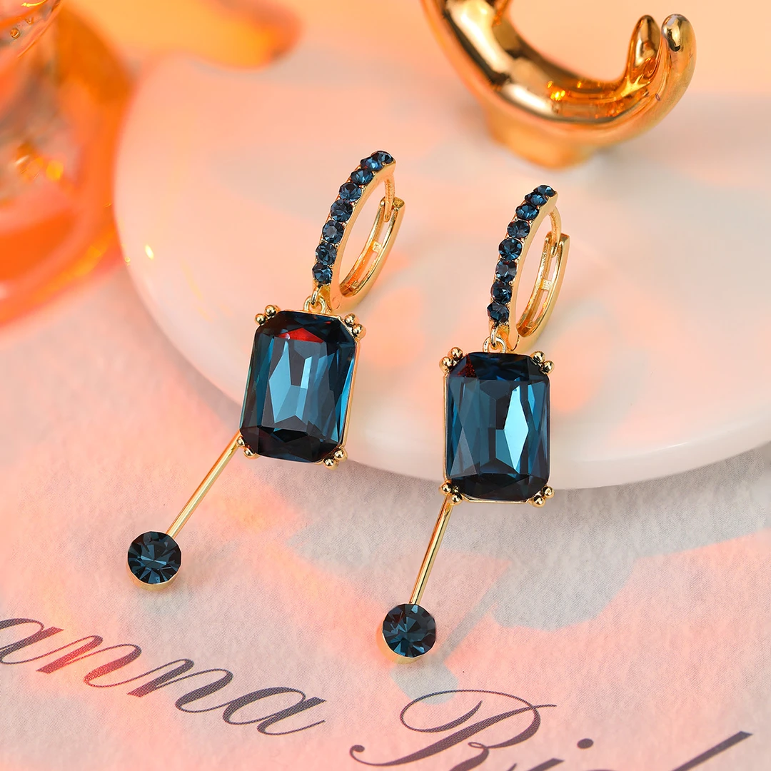 铜合金锆石耳饰 时尚气质镶锆轻奢耳环H012