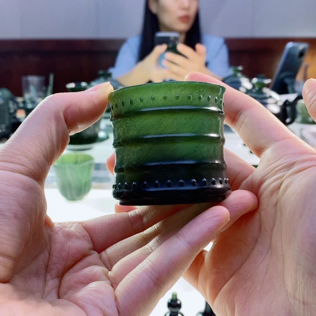 未镶嵌和田玉（青玉）摆件