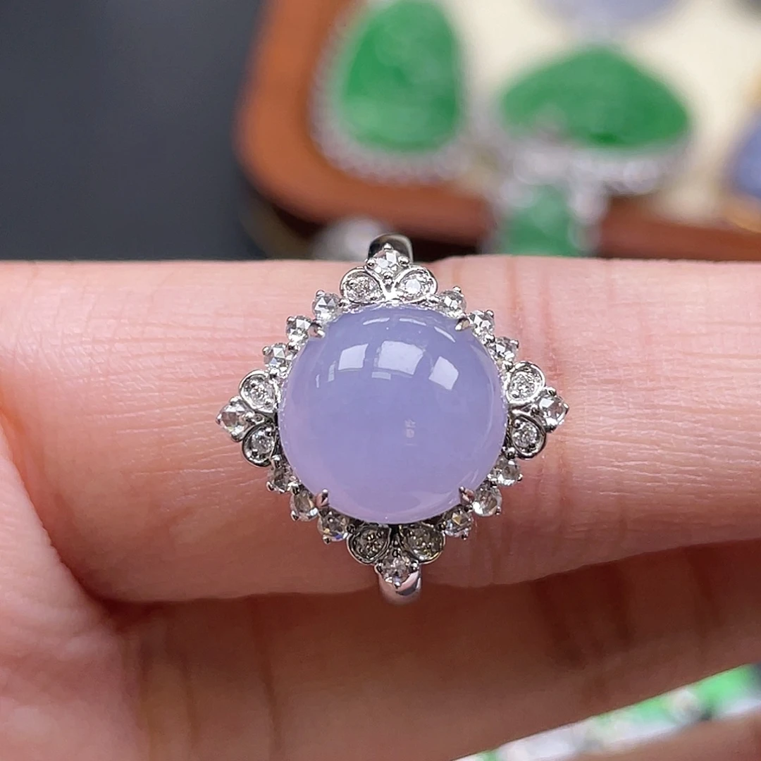 翡翠18K金镶嵌戒指紫蛋面