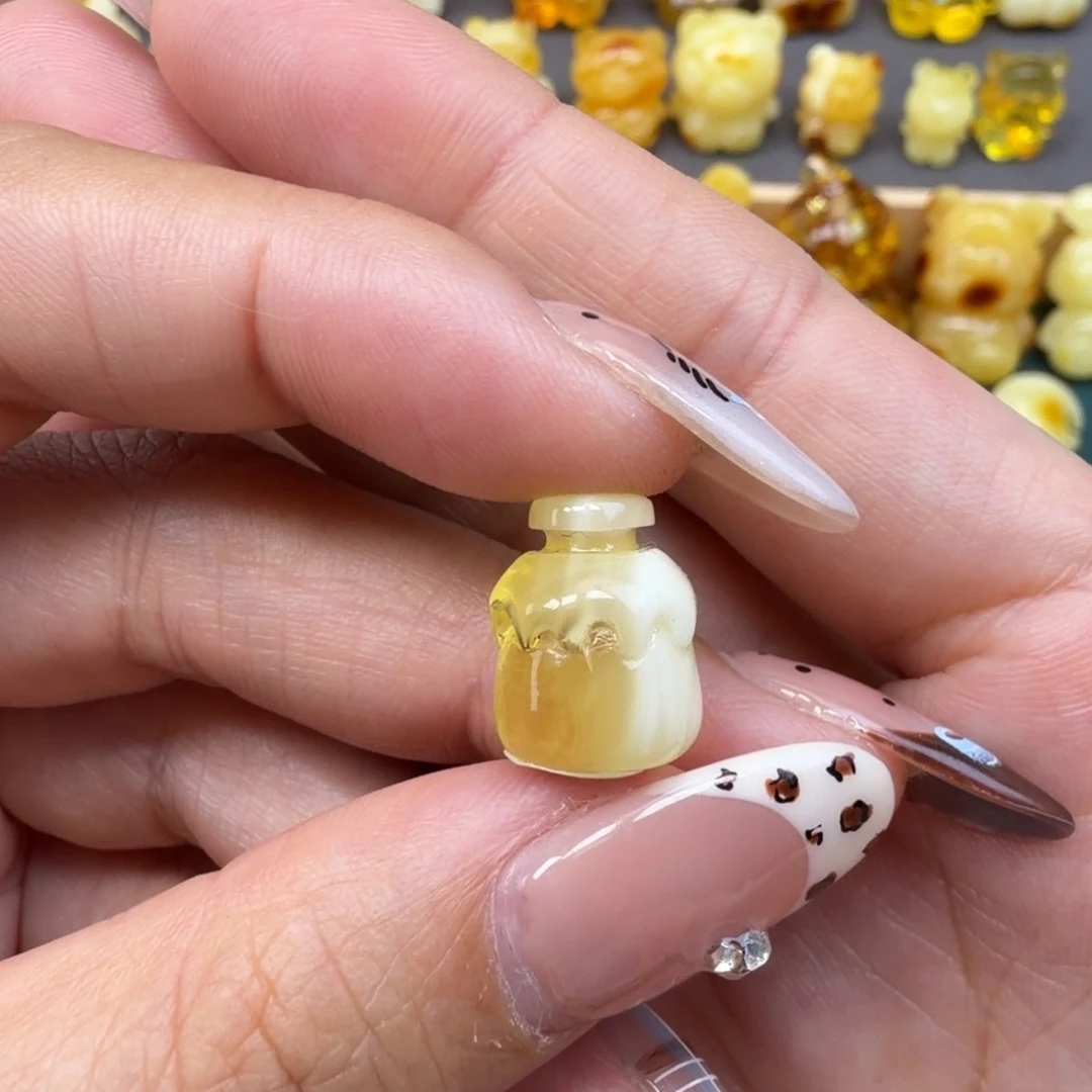 琥珀未镶嵌裸石蜜蜡