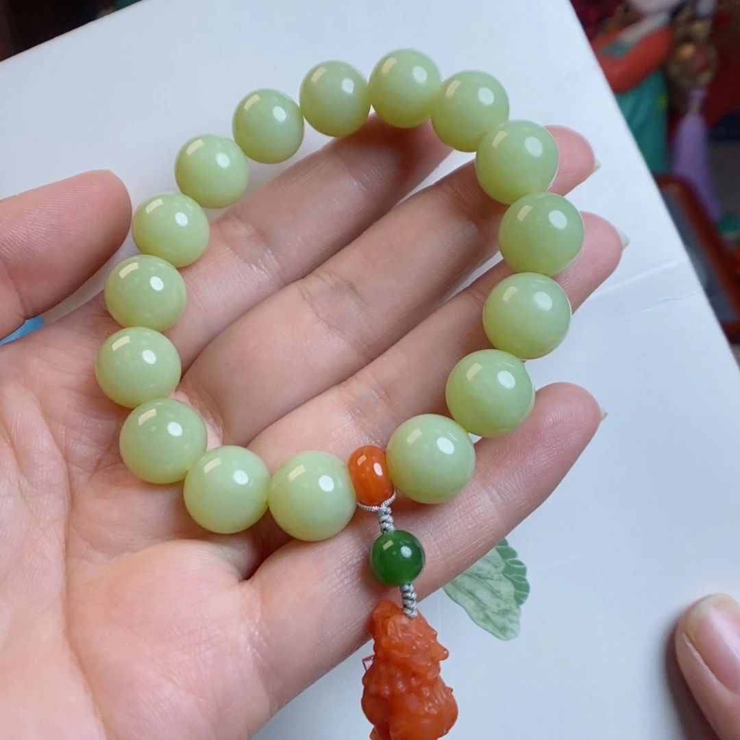 和田玉颈饰未镶嵌12