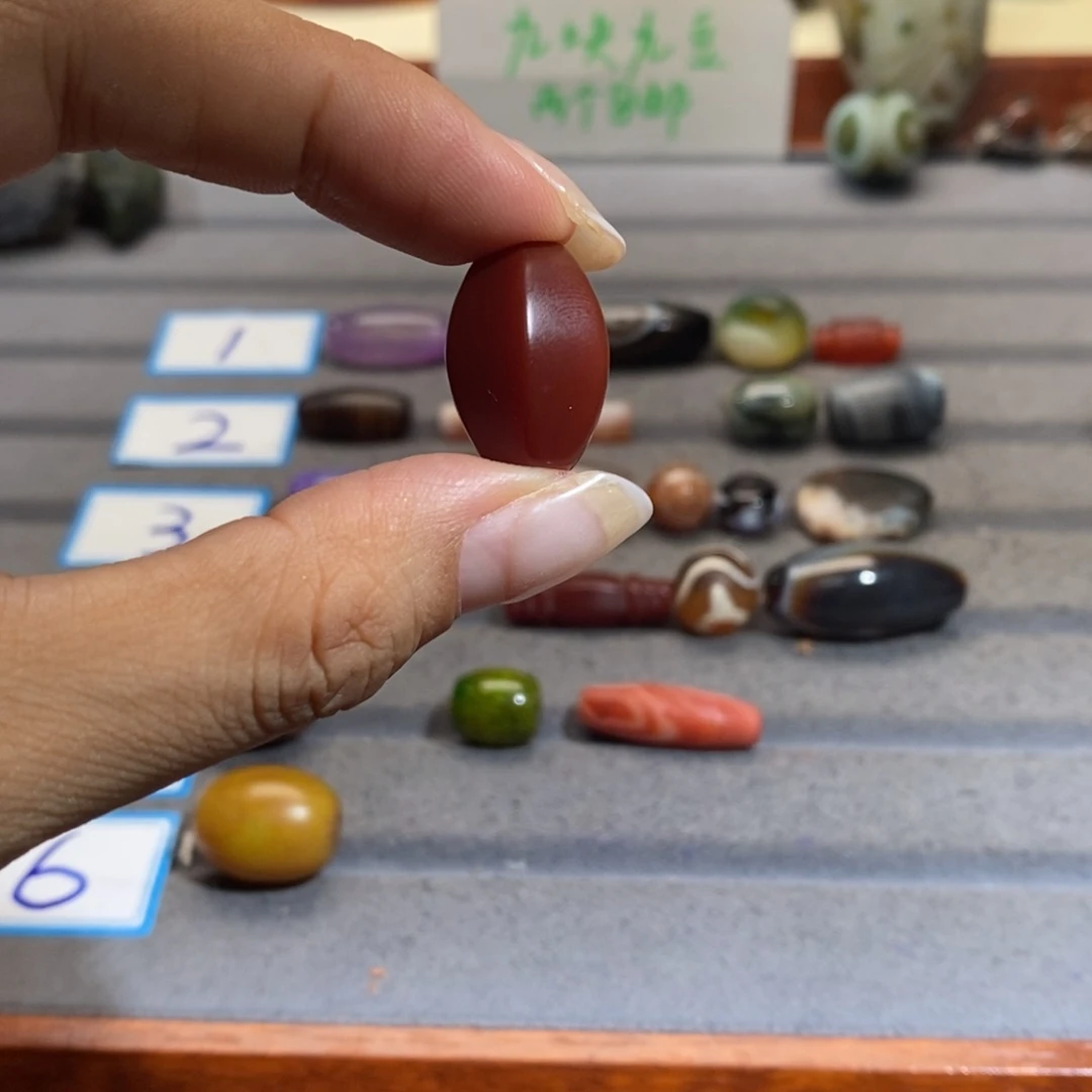 你***奇玛瑙/玉髓颈饰合金