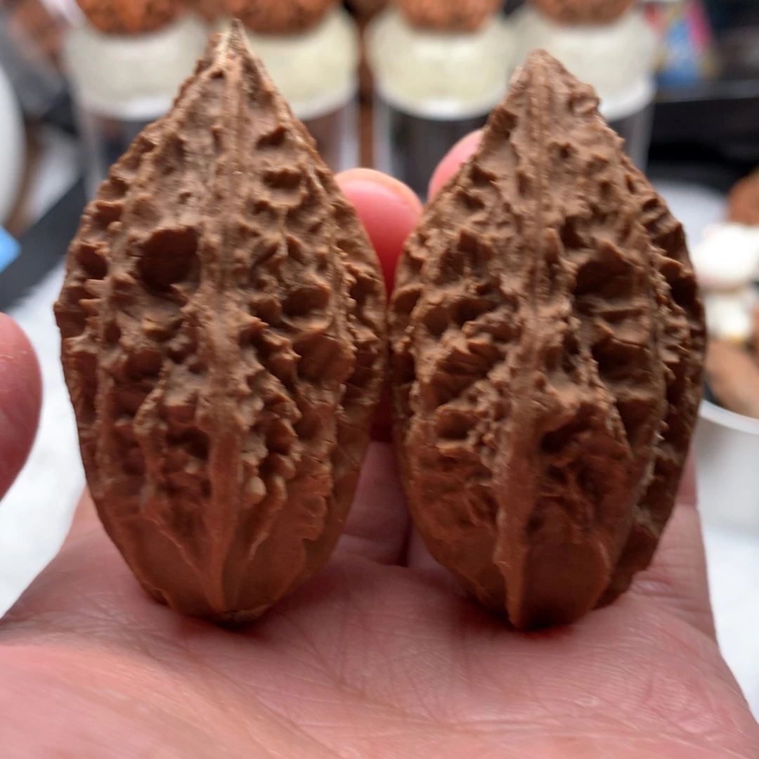 文玩核桃吊坠小武核桃11