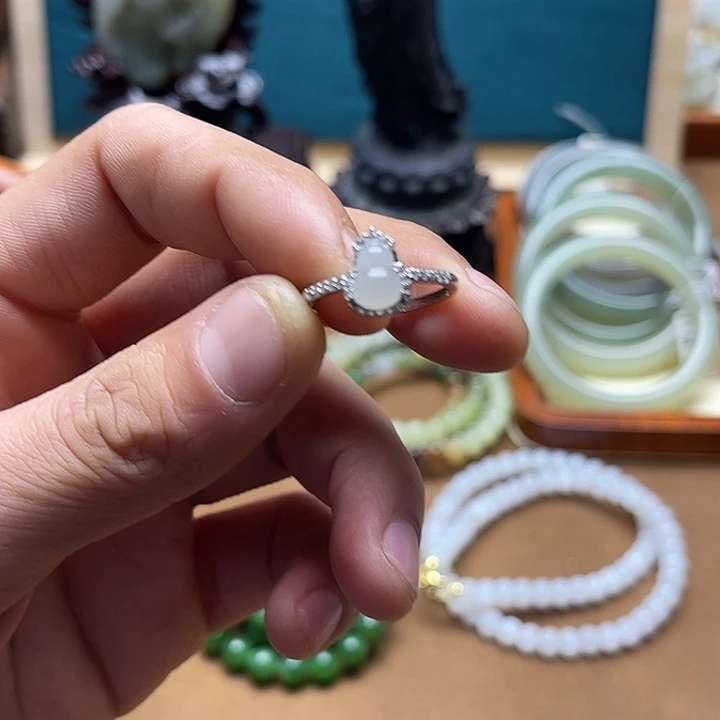 未镶嵌手链和田玉