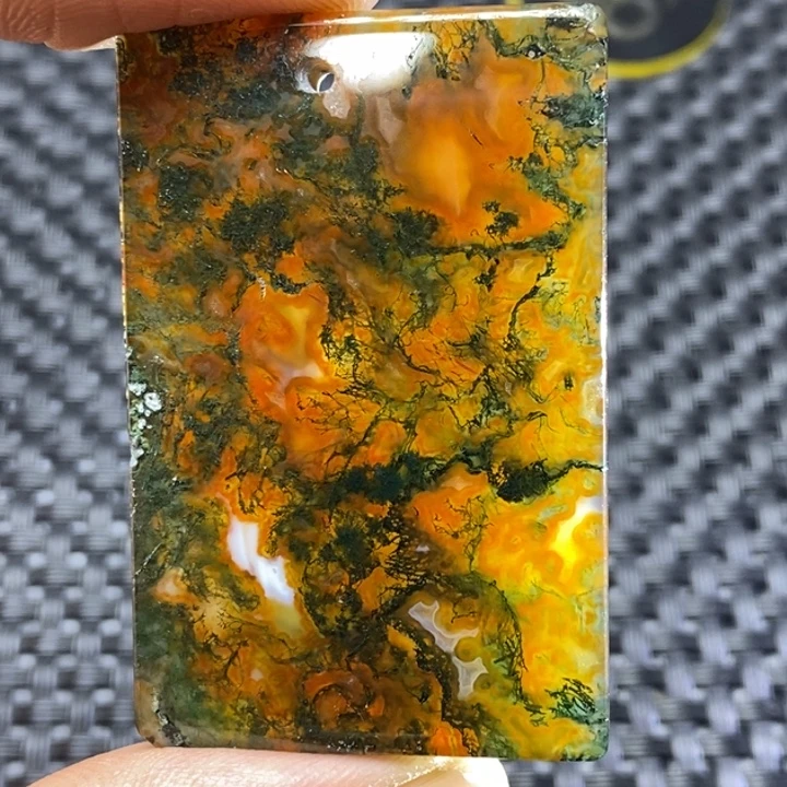 用***8玛瑙/玉髓未镶嵌玛瑙