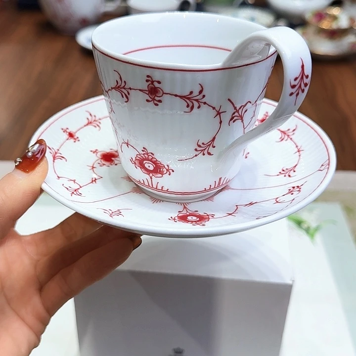 瓷片杯子杯子杯子水杯杯子水杯