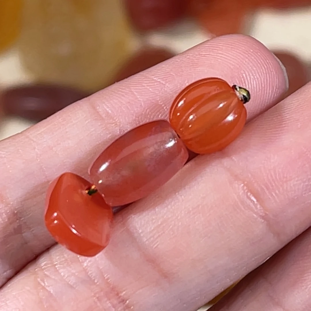 童***曈南红玛瑙未镶嵌套装不退换