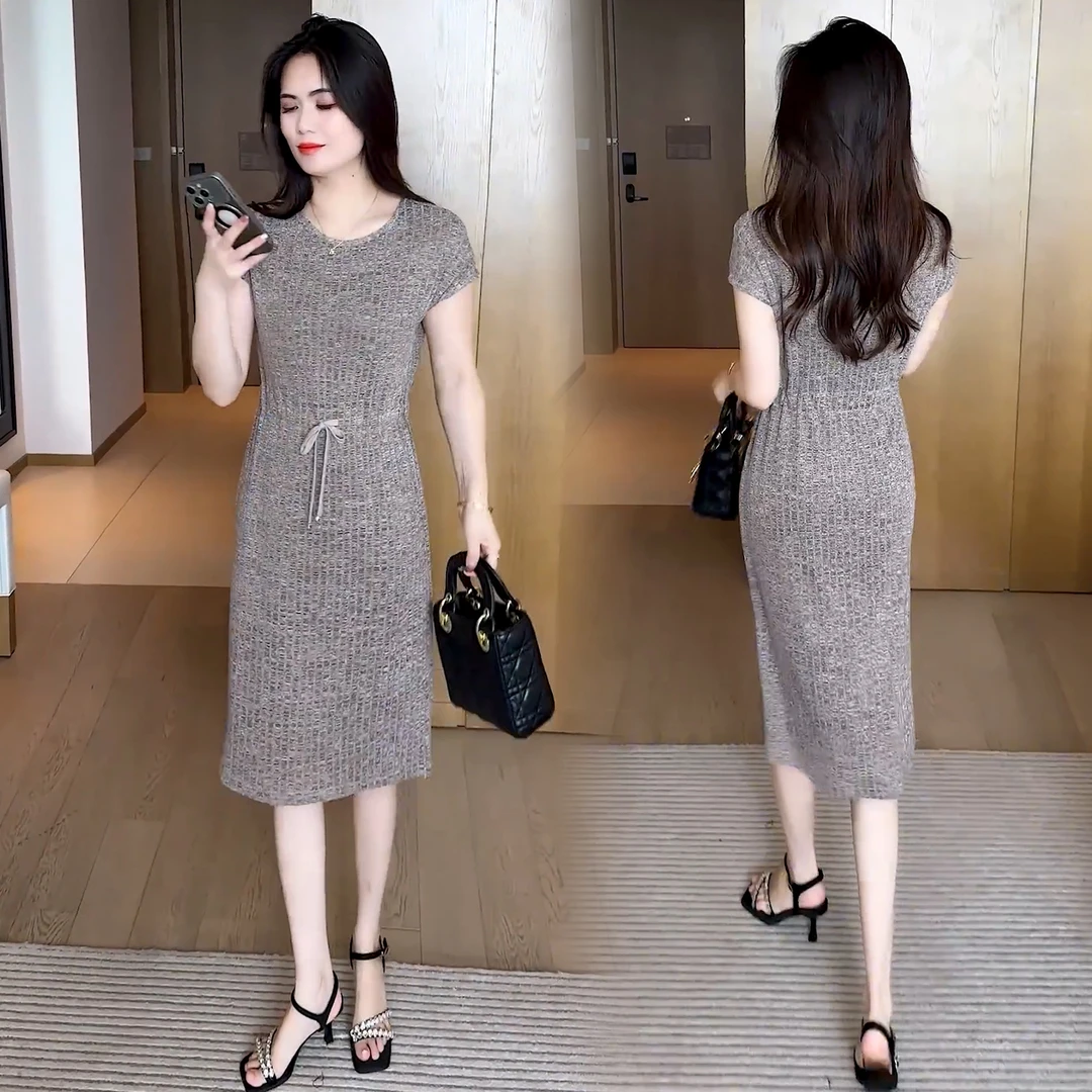 时尚条纹连衣裙女2025夏季新款洋气收腰显瘦减龄休闲圆领中长裙潮