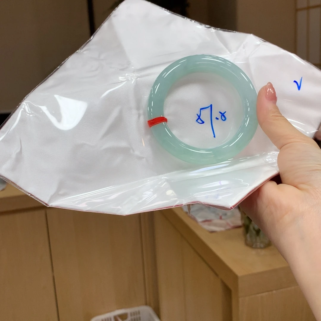 未镶嵌手镯翡翠不退不换