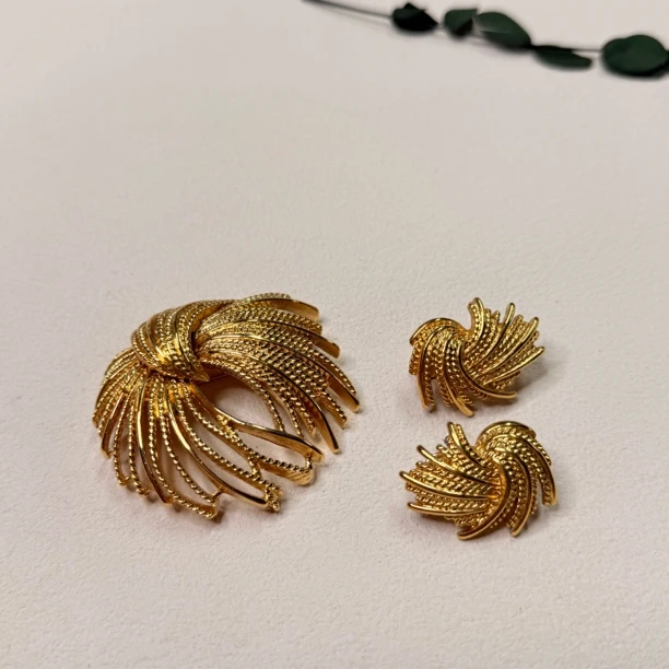 铜合金胸针 【六六中古】孤品复古胸针耳夹套装at620