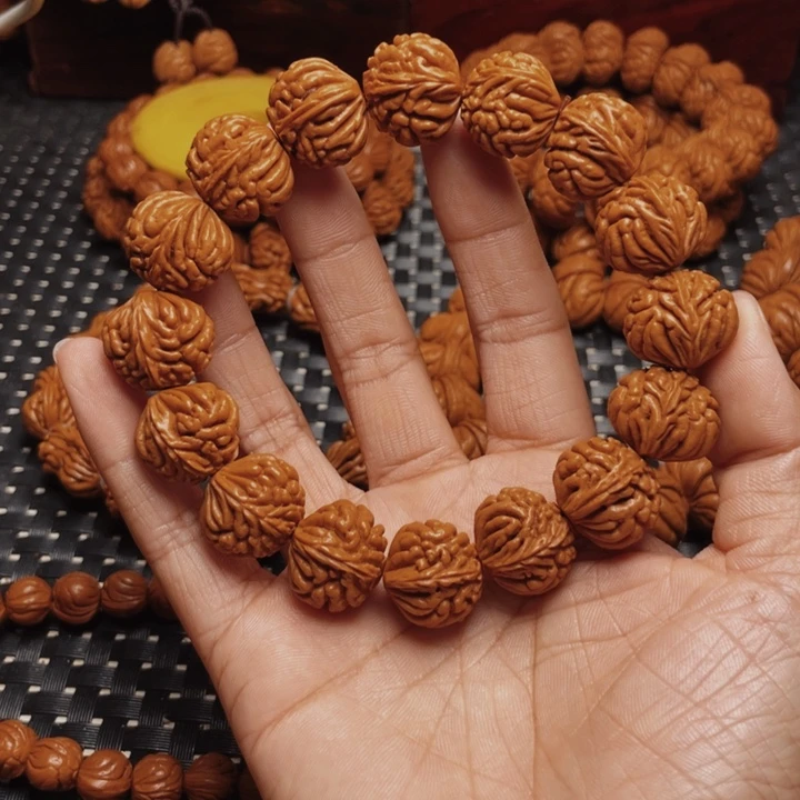 桃核手串龙纹桃核