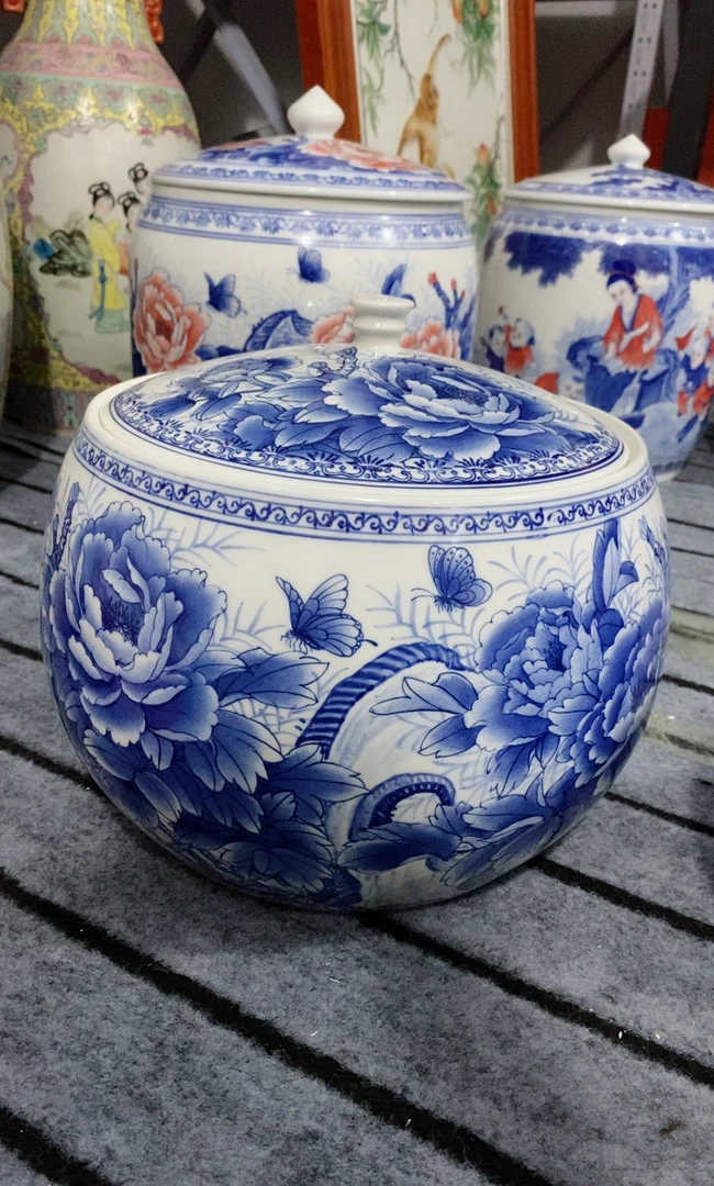 花开富贵陶瓷聚宝盆茶叶罐高25口22肚子29纪念瓷器