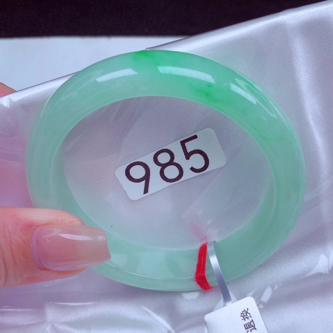 翡翠未镶嵌手镯手镯