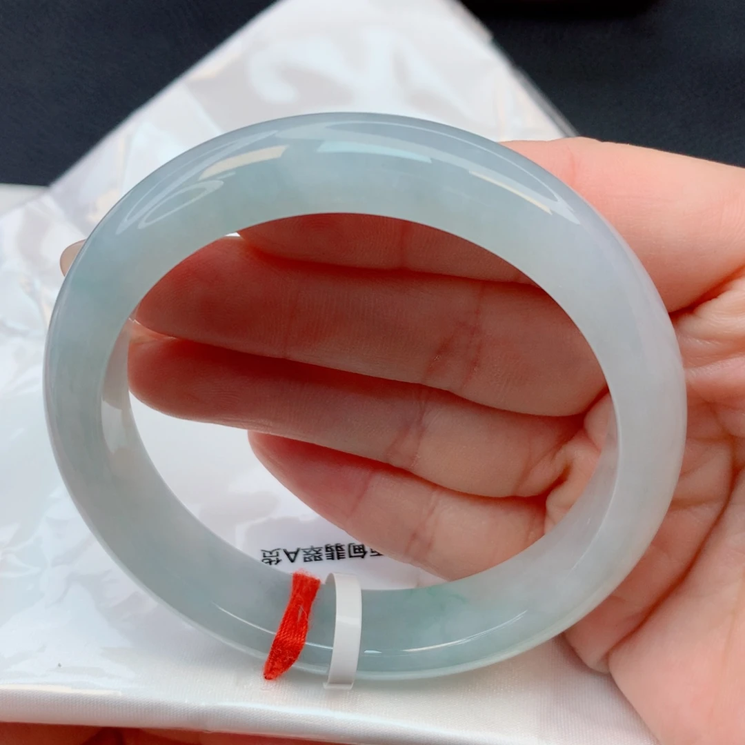 翡翠未镶嵌手镯57-58糯冰蓝底