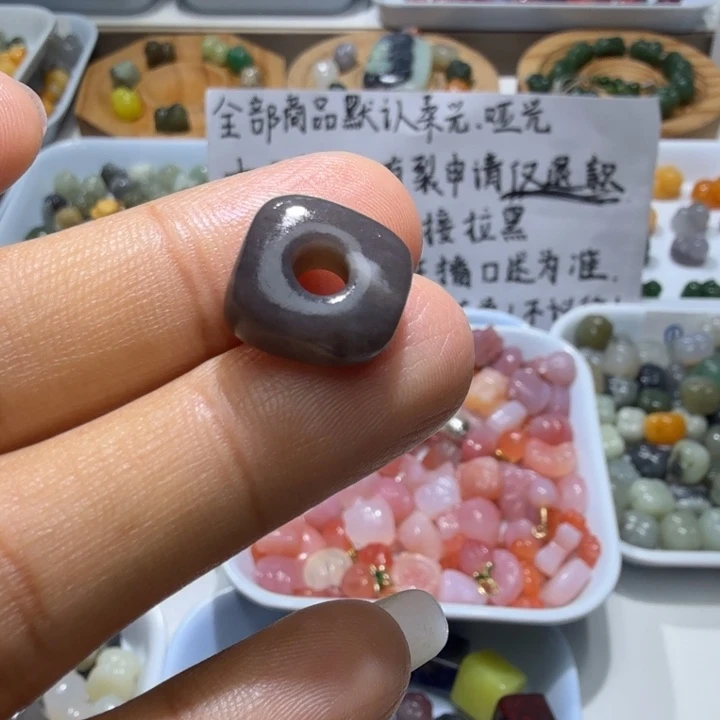 和田玉未镶嵌珠宝奇石