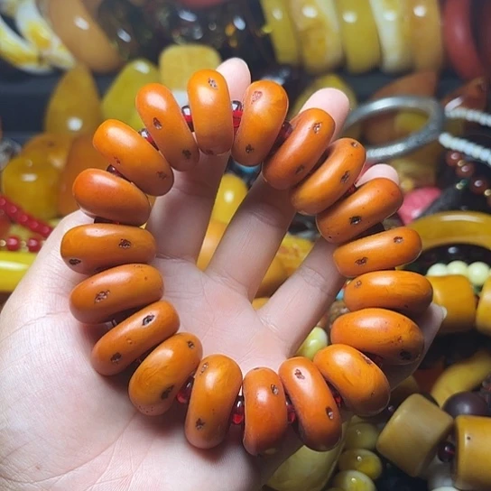 未镶嵌颈饰琥珀经典