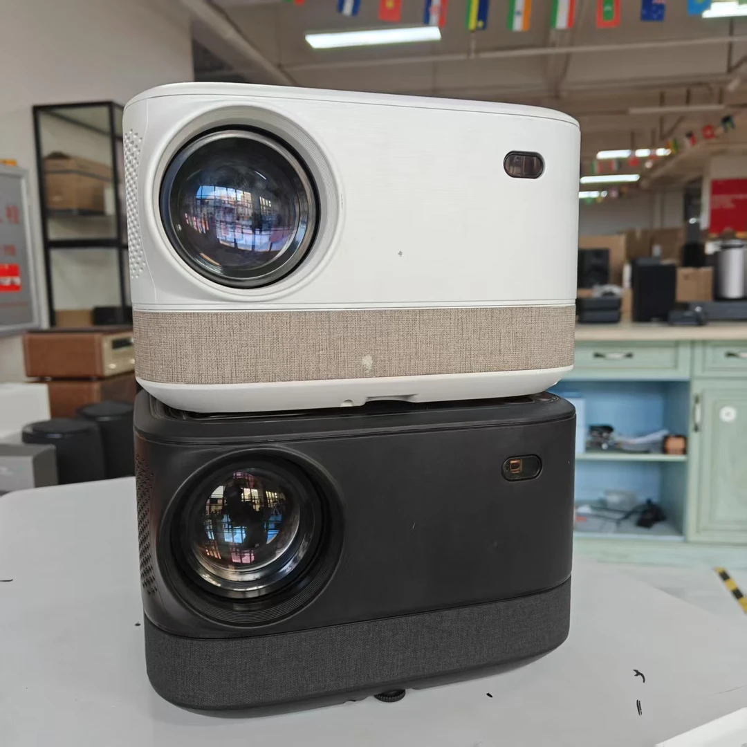 9新  9新 裸包投影仪 型号款式乐拍乐发【外观有瑕 介意勿拍】