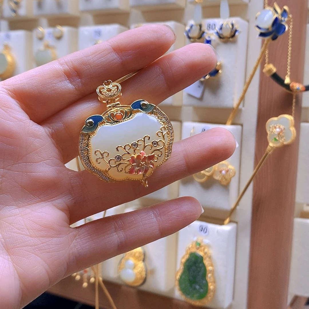 和田玉银S925镶嵌颈饰