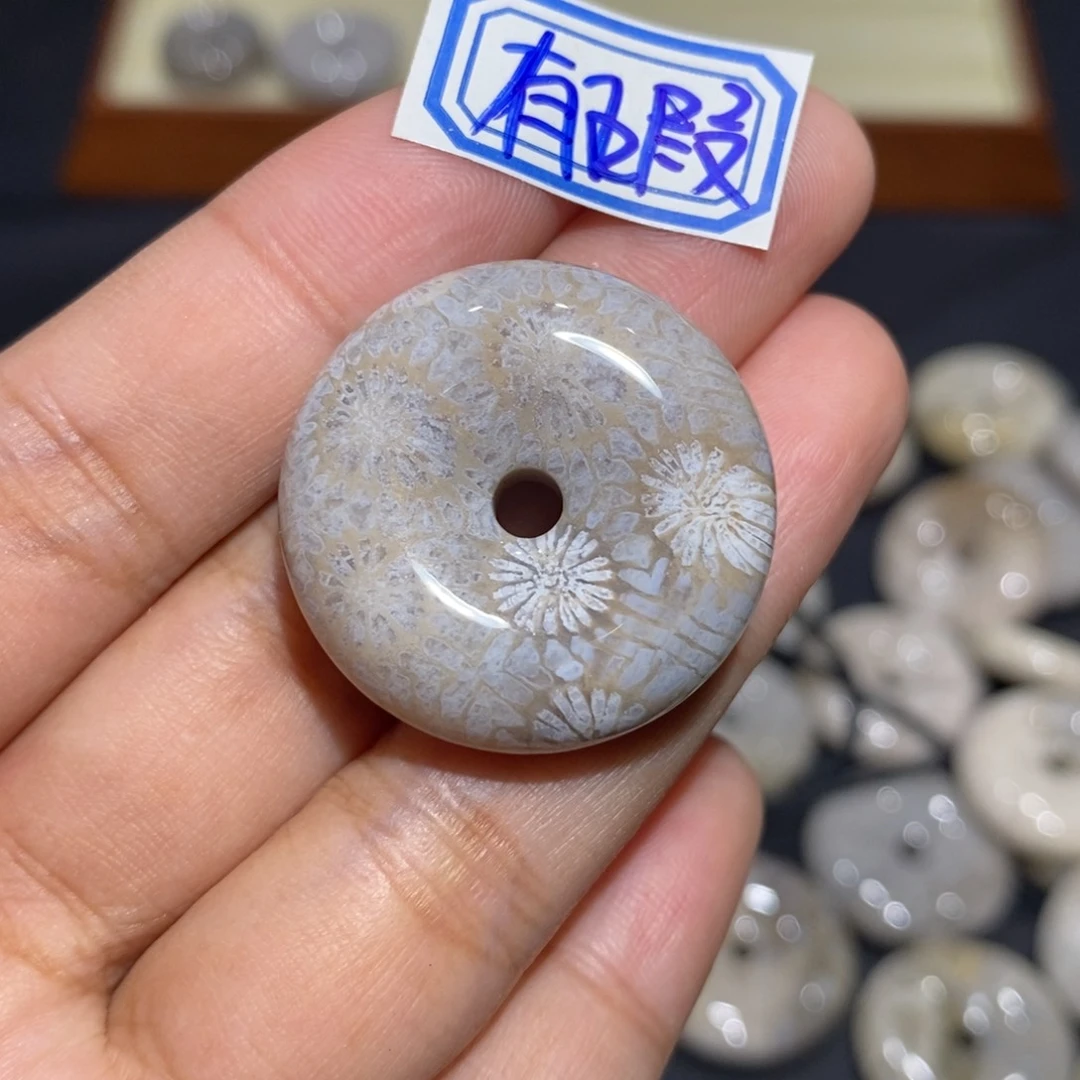 【闪购商品】未镶嵌珊瑚玉硅化玉