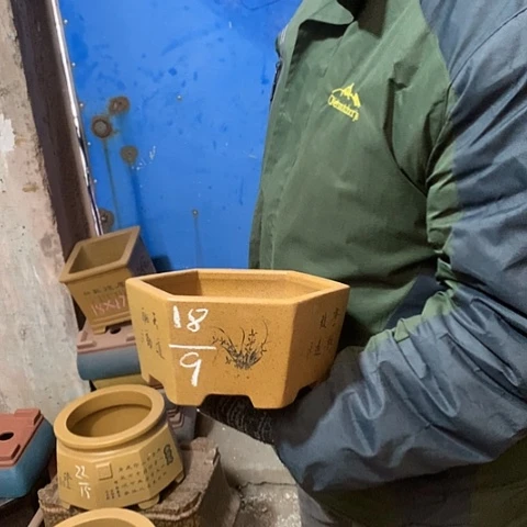 紫砂花盆手工制作