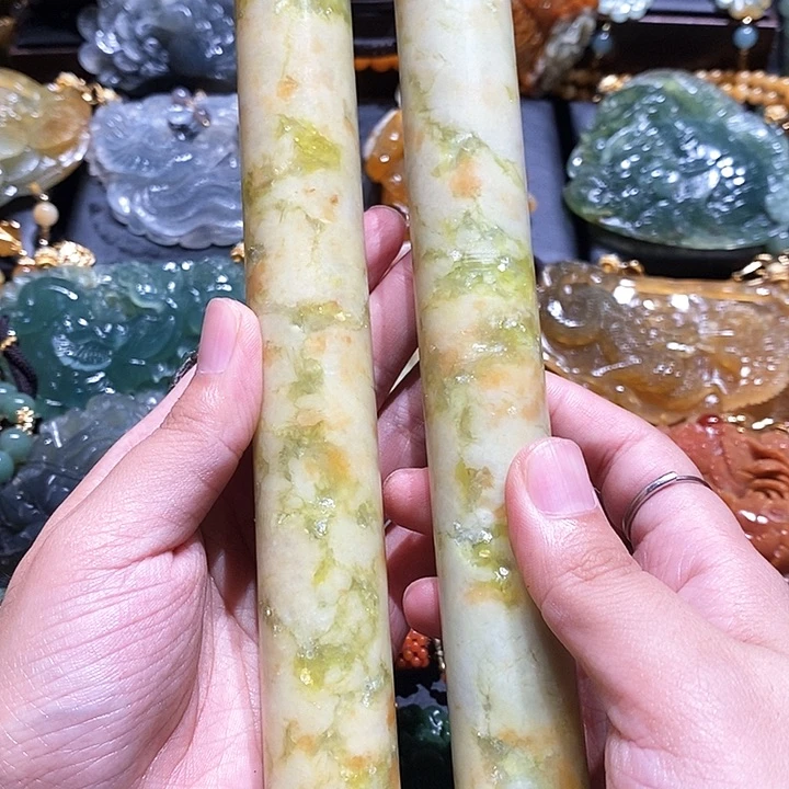 岫玉未镶嵌毛衣链