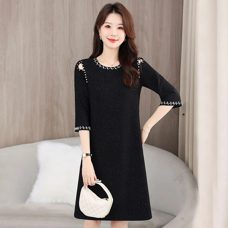 时尚女装2025春重工钉珠时尚新款休闲气质圆领连衣裙洋气显瘦裙子