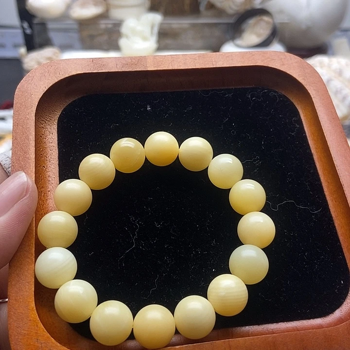 非金属贝壳全黄微瑕1.2单圈