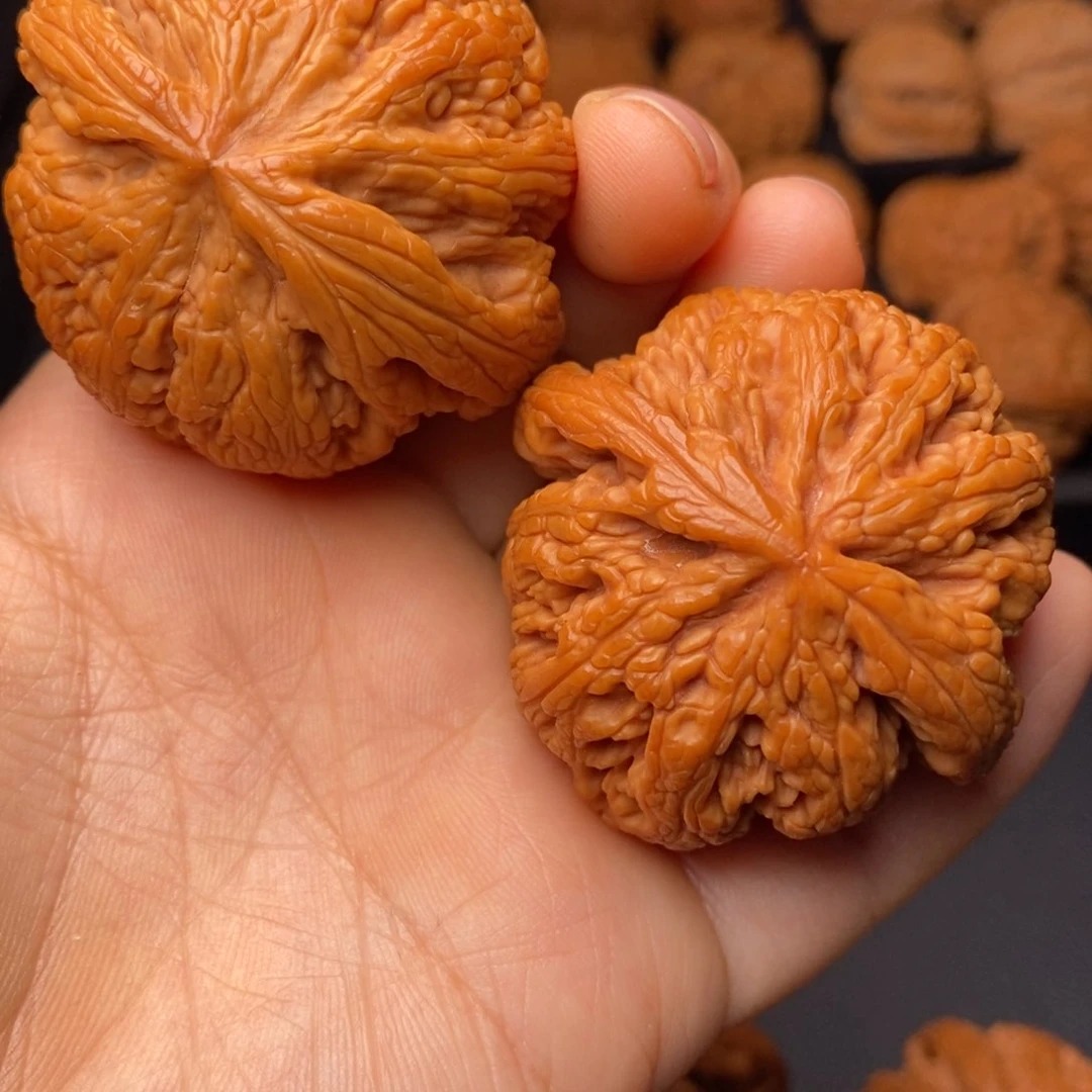 文玩核桃吊坠秦岭野生核桃