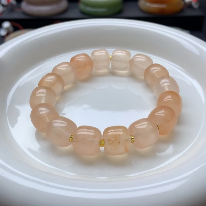 未镶嵌手镯石英岩玉