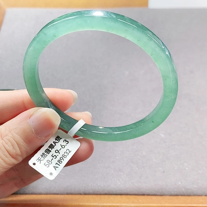 【闪购商品】翡翠手镯（圆镯）未镶嵌