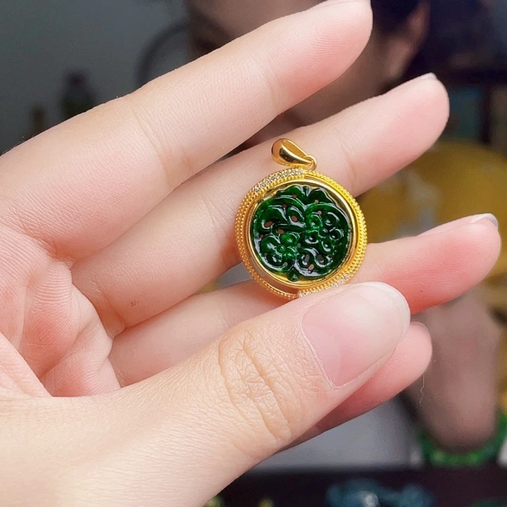 翡翠银S925镶嵌颈饰多样性