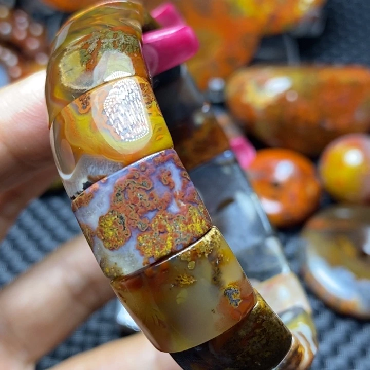 玛瑙/玉髓颈饰未镶嵌玉*缘