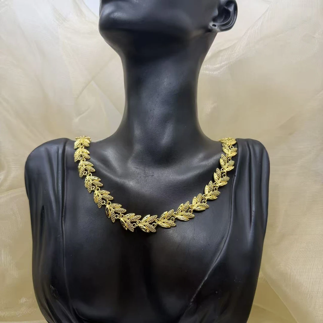 B播 27.96g 足金999 项链d