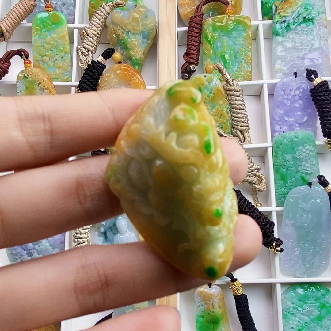 颈饰未镶嵌翡翠翡翠