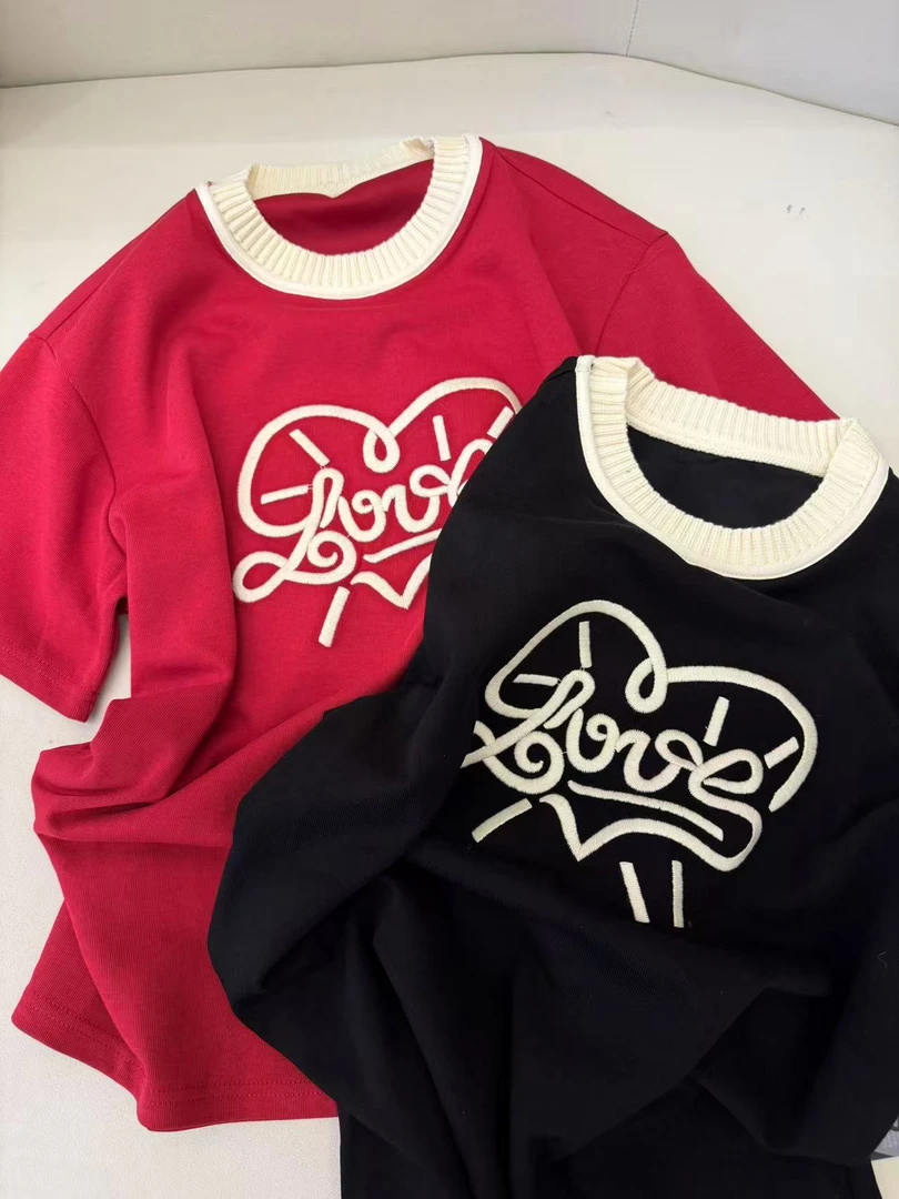 曹大媛25【圣诞love】撞色针织领口重工提花加厚宽松半袖T